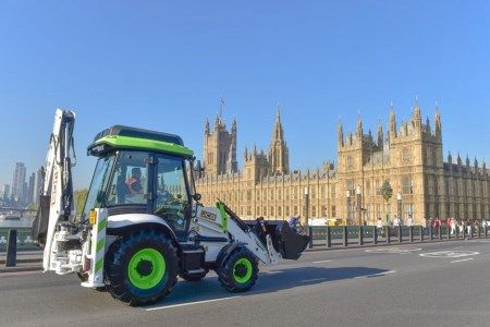 Hydrogen diggers get green light to use UK road